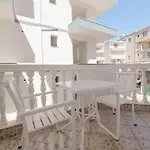Xika Guest house