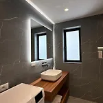 Xika Guest house 4*