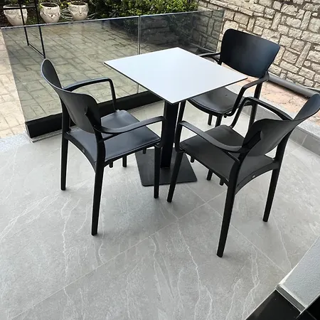 Πανσιόν Xika 4*